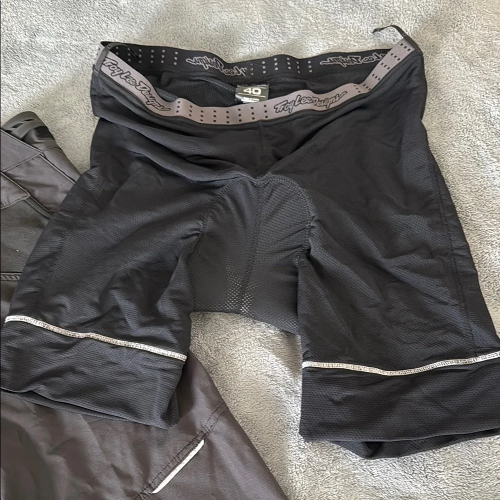 Black Athletic Men's Shorts - Picture 9 of 9